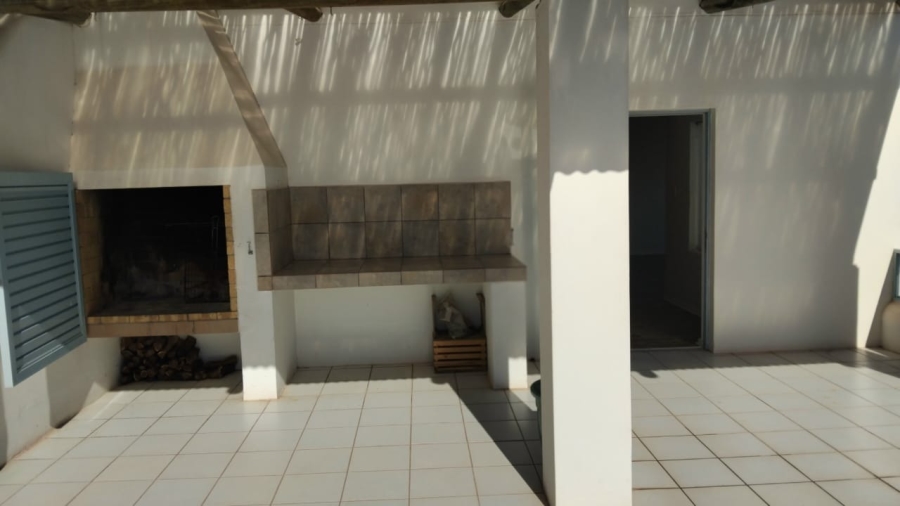 To Let 3 Bedroom Property for Rent in Paradise Beach Western Cape